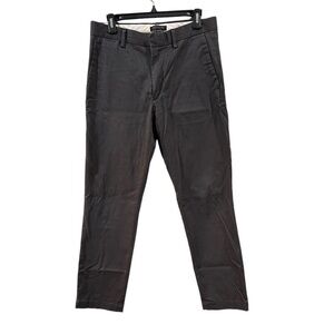 Banana Republic Emerson Street fit